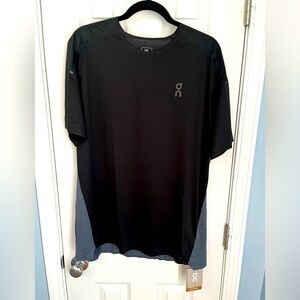 New with Tags: ON Men’s Performance-T